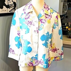 EMMA JAMES shacket button down. 55% linen. 45 rayon. Size 12 White With lavender